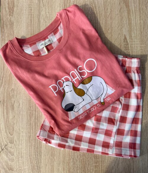Pijama “Bienvenido a mi paraiso siesta todo el dia”