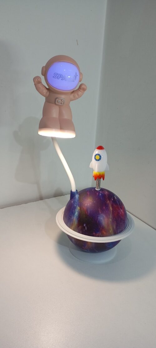 Lâmpada de Mesa Astronauta com Planeta – Luz LED
