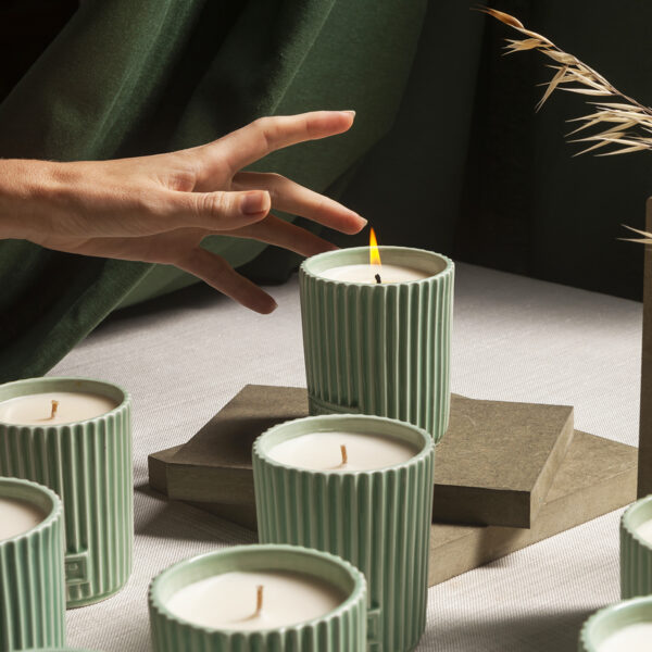 White Crane Vela Aromática 210g - Image 2