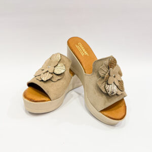 Ladies' wedge sandal