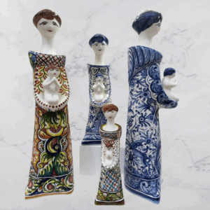 Statue en porcelaine peinte à la main