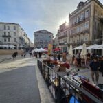 [:pt]Feira de Velharias anima Baixa de Coimbra no próximo sábado[:en]Antiques fair livens up downtown Coimbra next Saturday[:es]La feria de antigüedades anima el centro de Coimbra el próximo sábado[:fr]La foire aux antiquités anime le centre-ville de Coimbra samedi prochain[:zh]下周六古董展让科英布拉市中心充满活力[:]