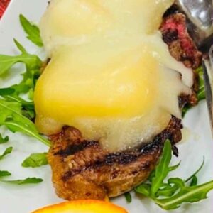 Laminado da Vazia with Serra cheese