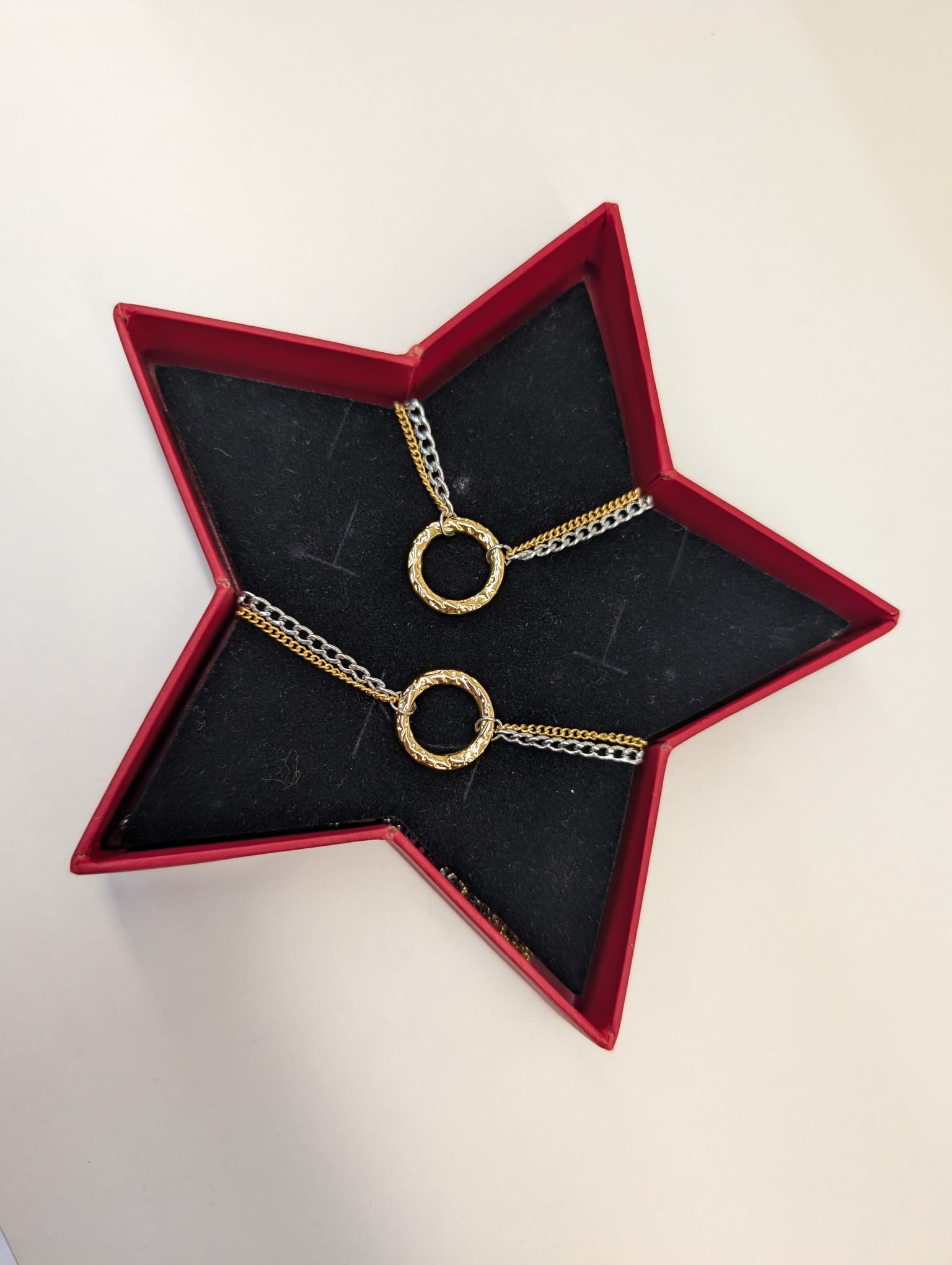 Conjunto de pulsera y cordón bicolor