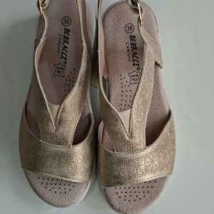 Sandálias Confortáveis