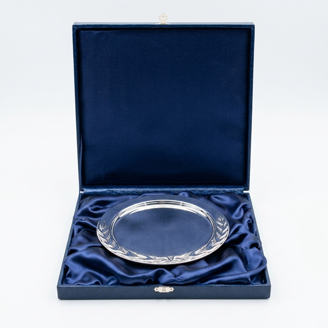 Plaque en métal plaqué argent avec étui