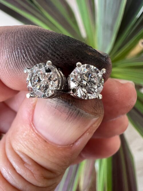 Diamond Earstuds