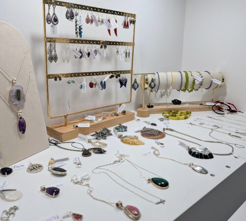 Jóias com Minerais - Colares, Pulseiras, Anéis, Brincos etc
