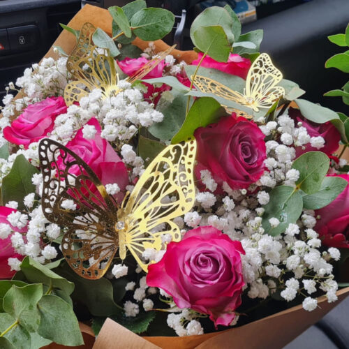 Ramo de Rosas e Gipsofila