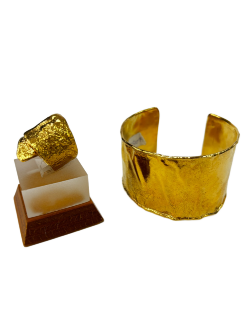 Bracelete Losangos Punho Largo Dourado