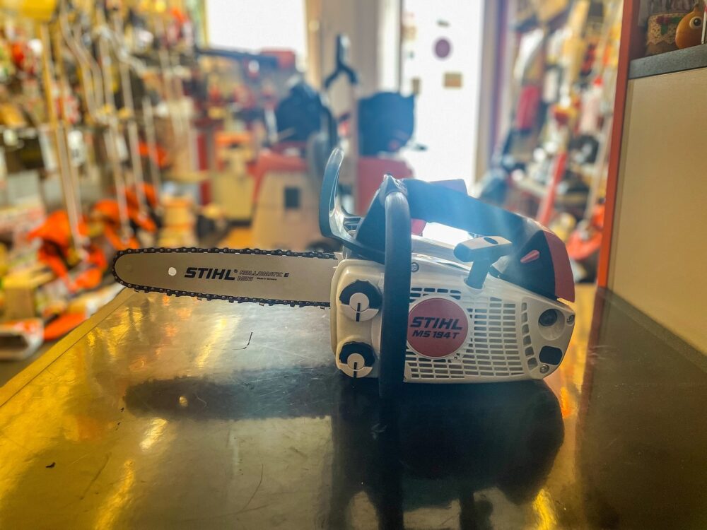 MS 194 TC-E: Motosierra de poda a gasolina STIHL