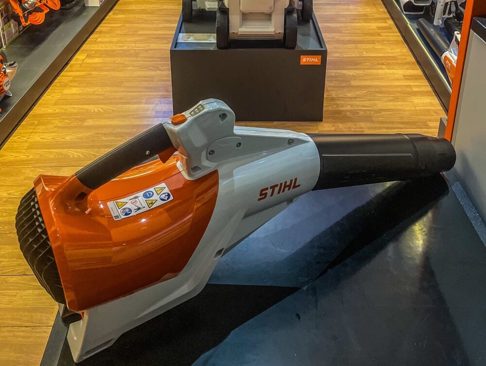 BGA 250: STIHL cordless blower - Image 2