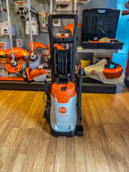 RE 100 PLUS CONTROL: Lavadora de alta pressão STIHL.