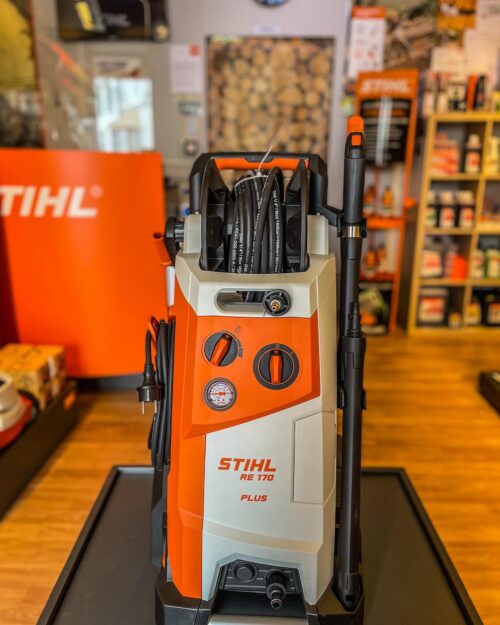 RE 170 PLUS: Lavadora de alta pressão STIHL