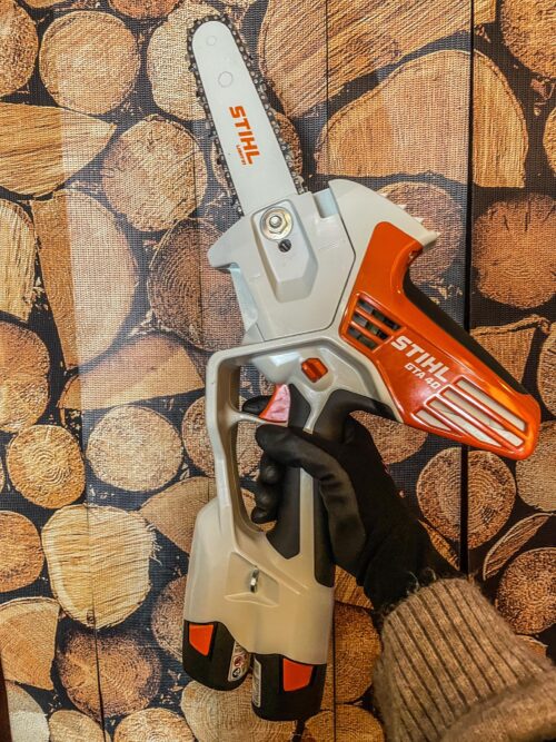 GTA 40: Mini Serra a bateria STIHL