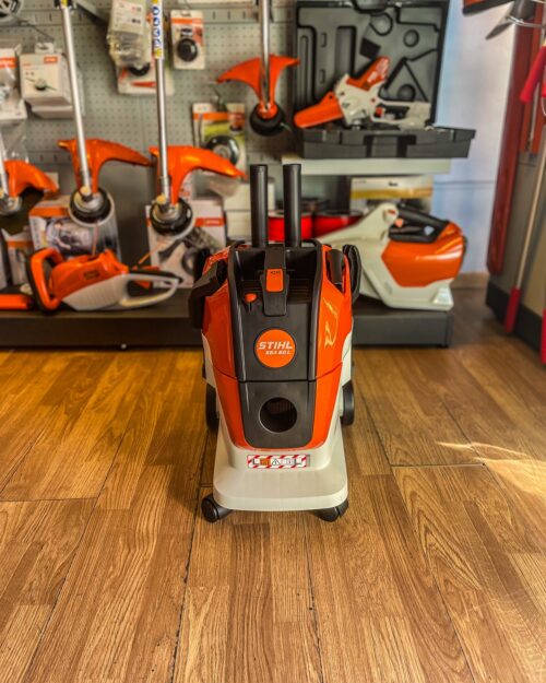 SEA 60 L: Aspirador de sólidos e líquidos a bateria STIHL