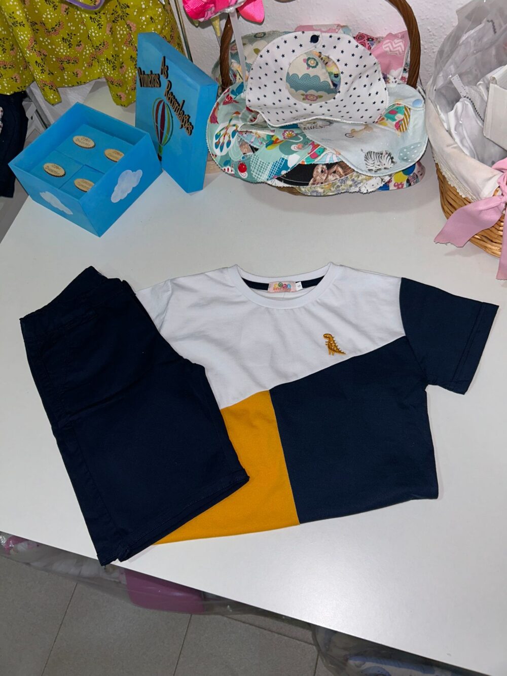 Conjunto Tricolor
