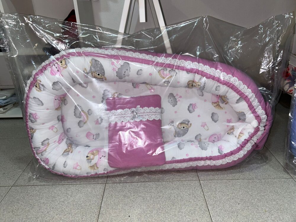 Ninho de Bebé Rosa com Estampagem de Ursinho