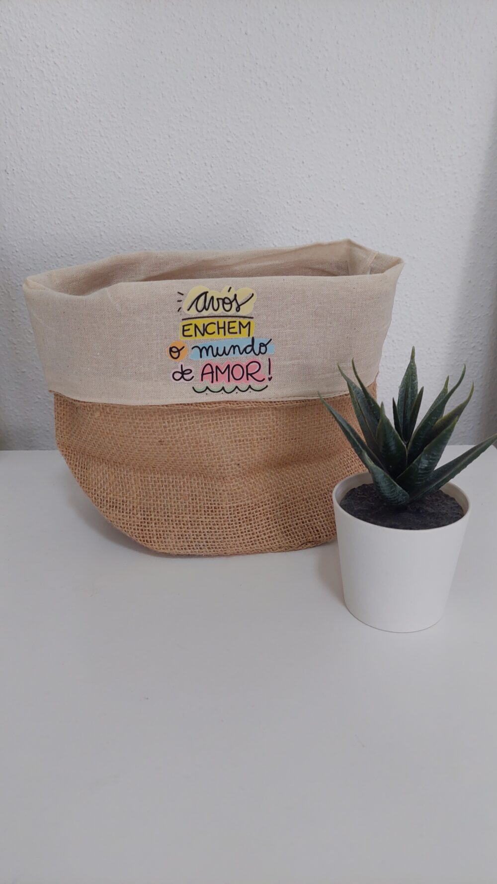 Cesta para Pan de Algodón con Base de Yute