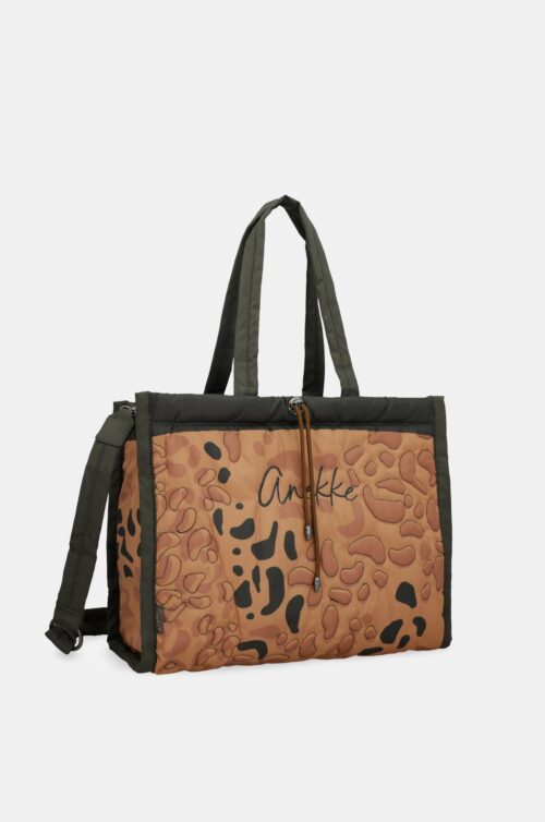 Mala macia Anekke Teja