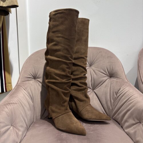 Bota cano alto in.nove