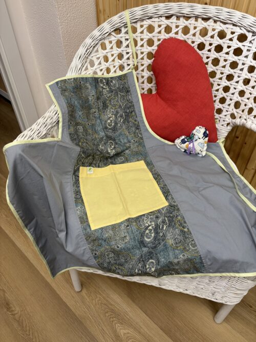 Avental com bolso frontal