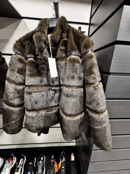 Casaco Pelo Sintético