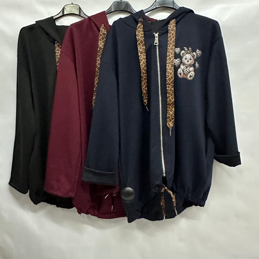 Casaco de senhora com capuz