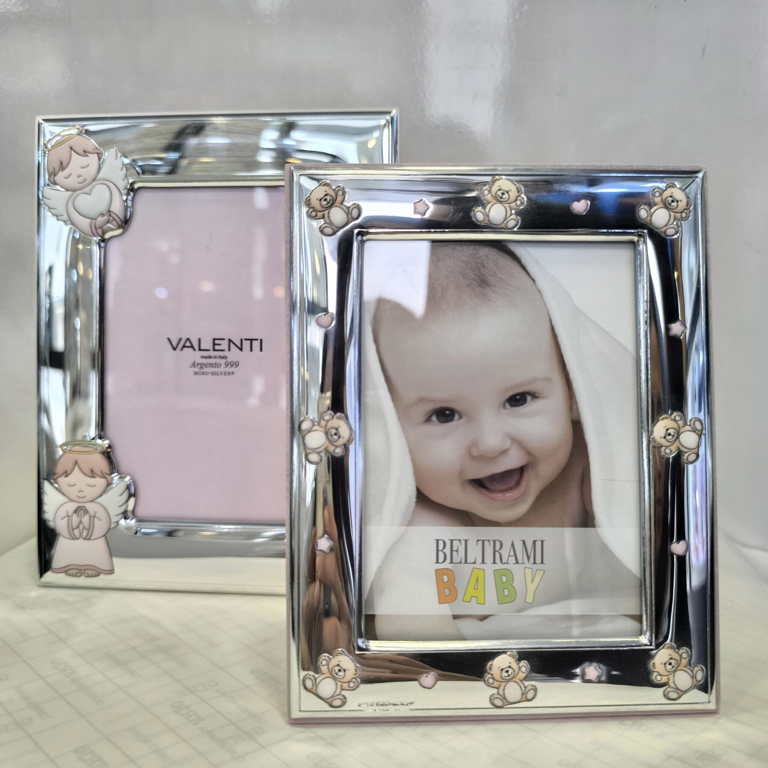 Molduras de criança em bilaminado