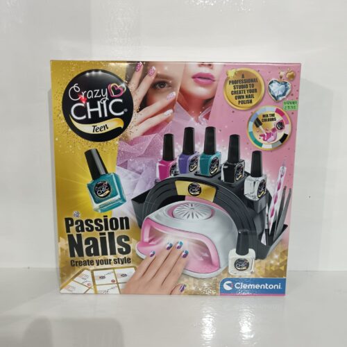 Crazy Chic Passion Nails