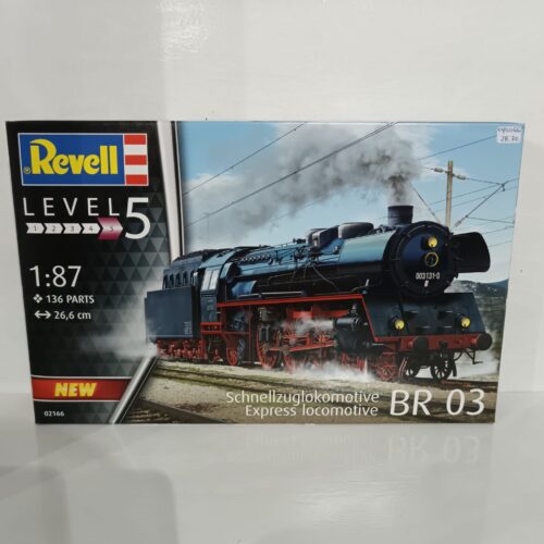 Kit Revell Express Locomotive BR 03