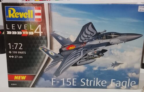 Kit revell F-15E STRIKE EAGLE