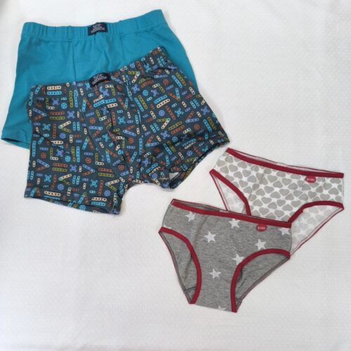 Roupa interior criança